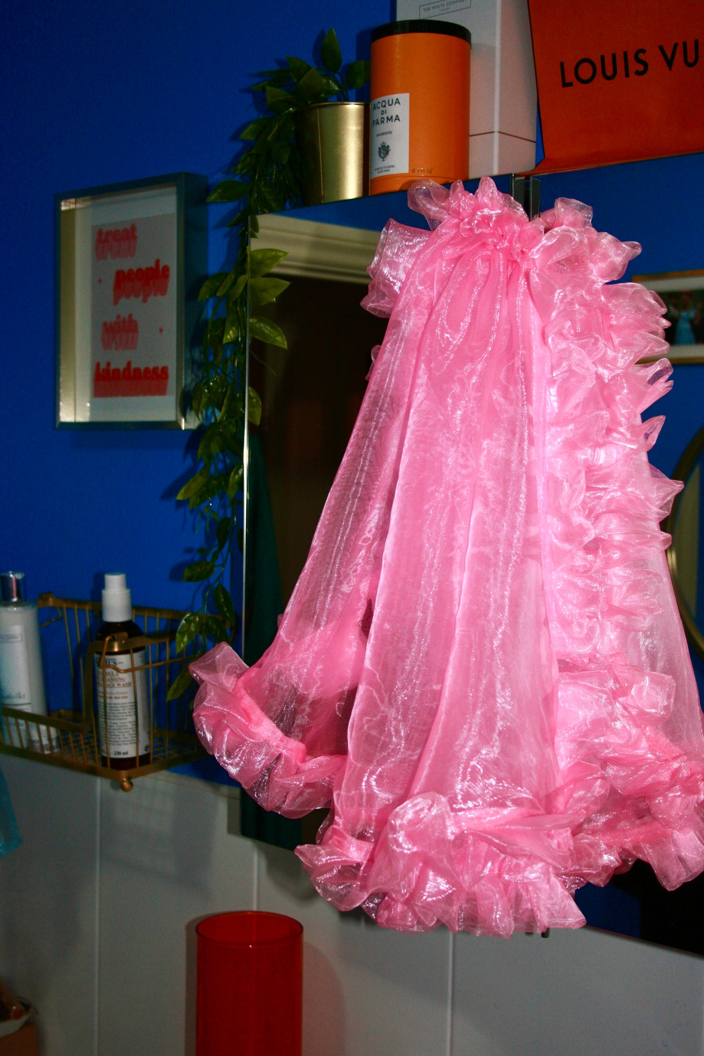 ESSIE ♡ Organza Ruffle Veil