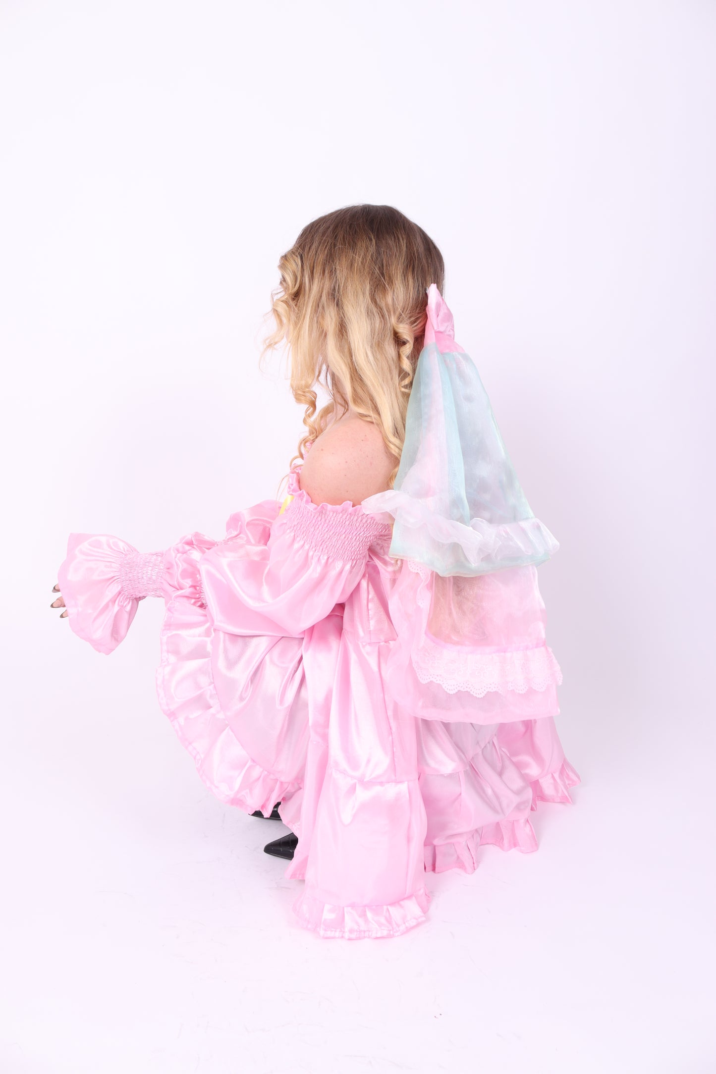 EVANGELINE ♡ Organza Lace Pastel Veil