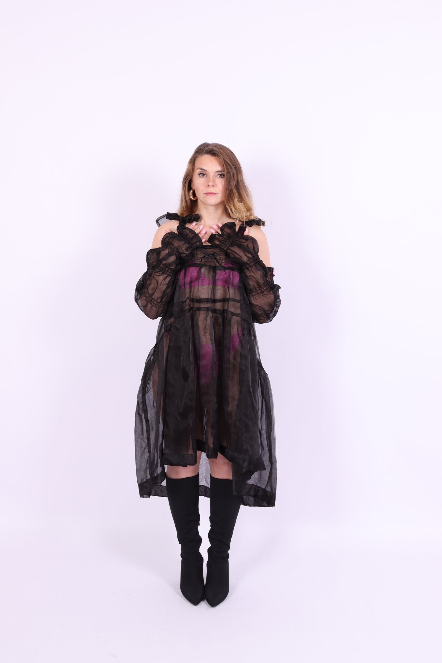 A pair of black organza puff sleeves with adjustable length and thumb hole, designed to be fingerless. Delta Of Phoenix Black Buffy Sleeves