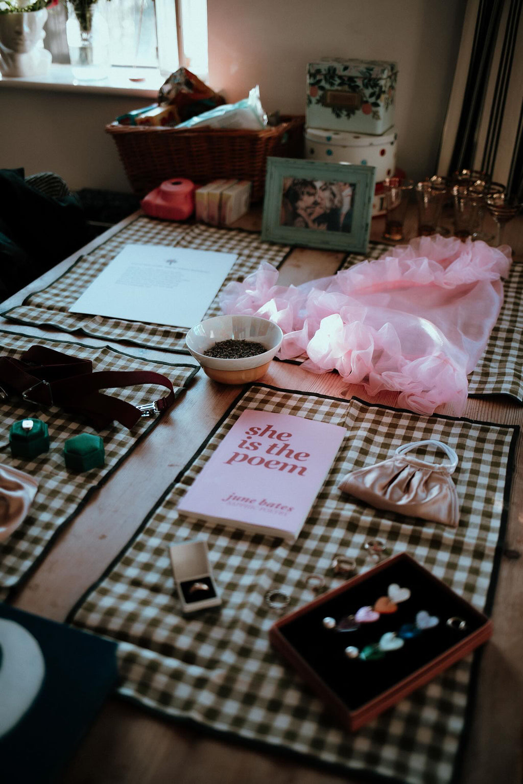 ESSIE ♡ Organza Ruffle Veil