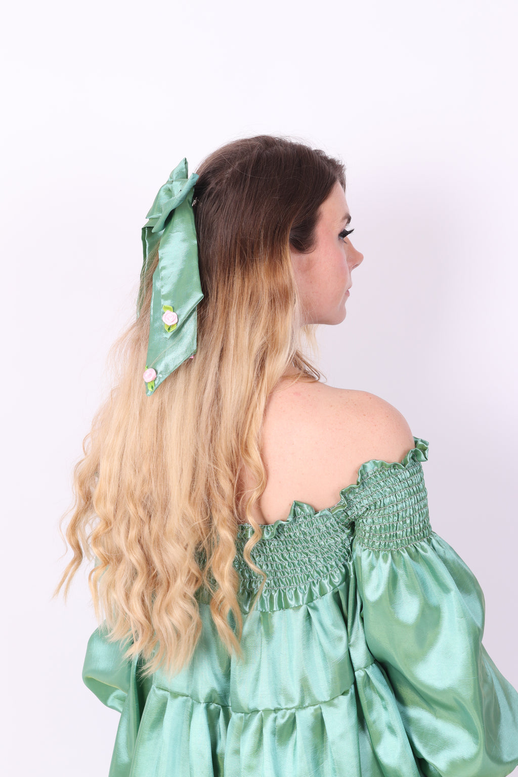 Coquette Bow ✧ in Pistachio Taffeta