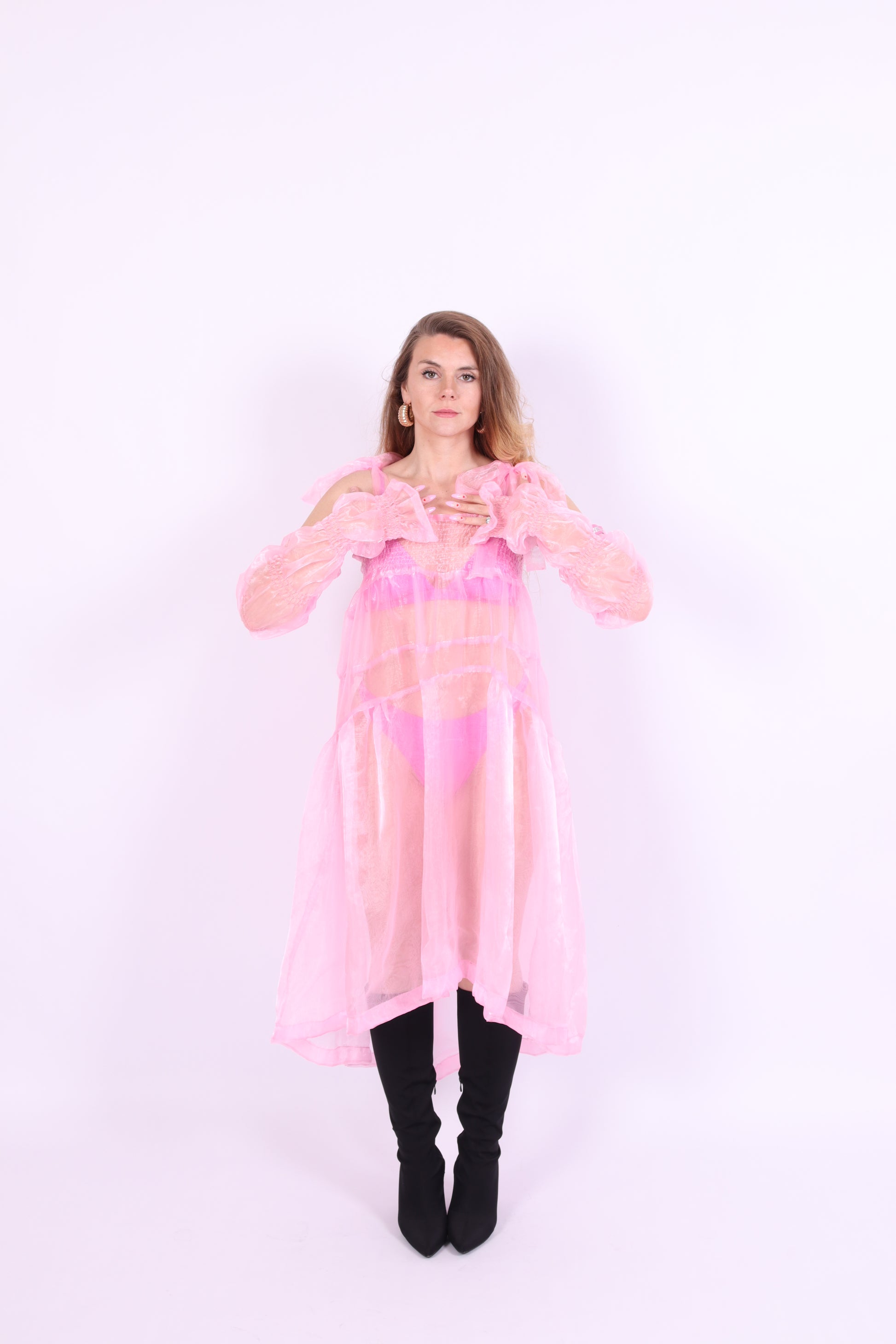 Delta Of Phoenix Barbie Sleeves Pink