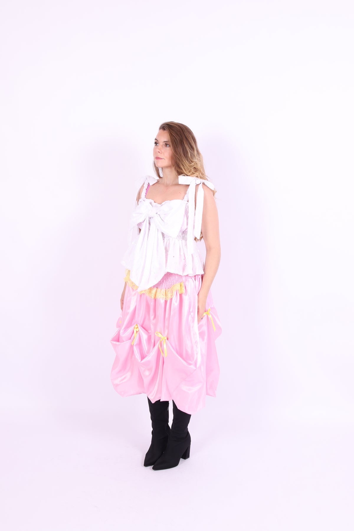 Phoenix Gypsy GYPSY White Broderie Anglaise Bow Top – Delta Of Phoenix
